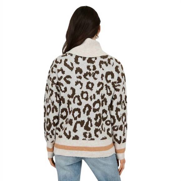 NEW RD STYLE leopard print pullover with trim in beige - Picture 3 of 3